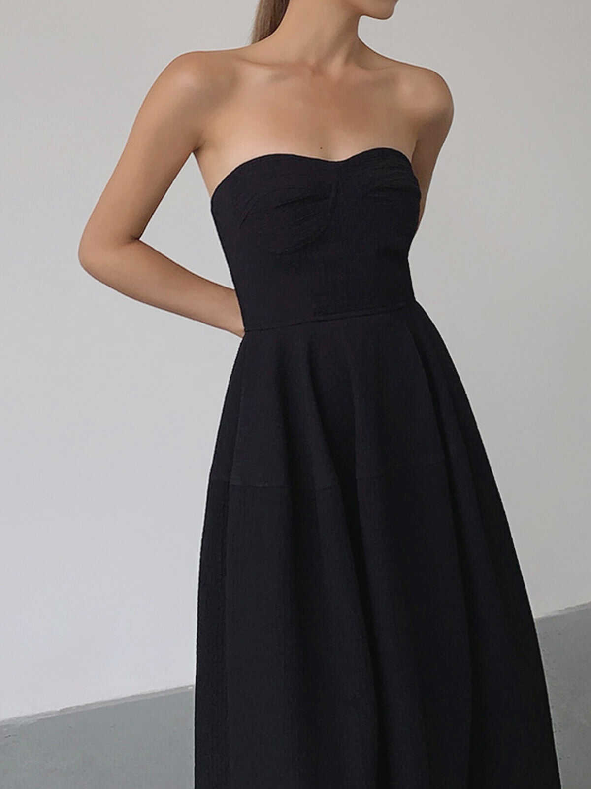 Contour Piping Strapless Tank Midi Dress